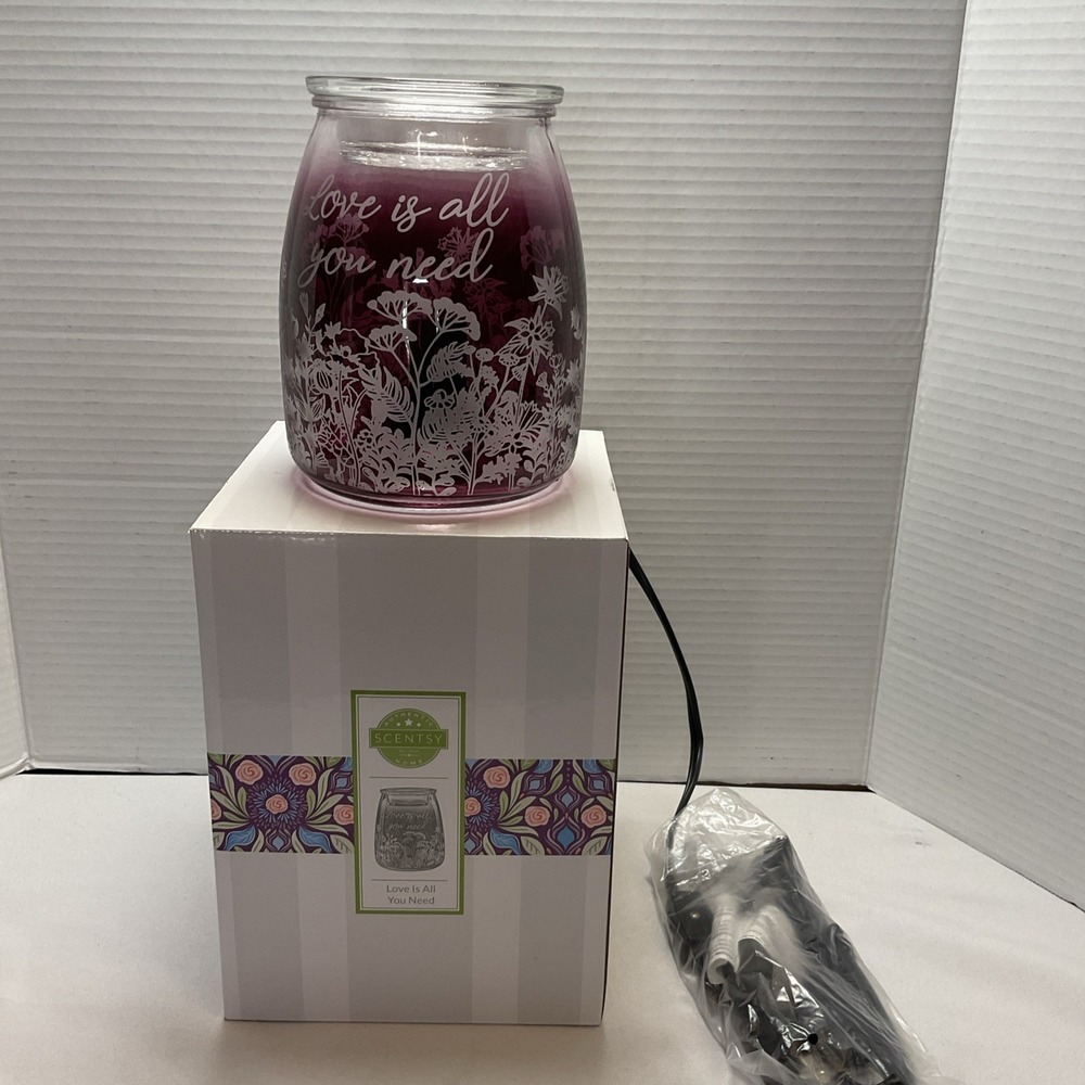 Scentsy LOVE IS ALL YOU NEED Warmer - Floral 2023‎ Retired/RARE - NEW in Box